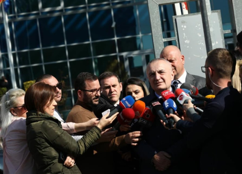 Presidenti kallëzon penalisht ministren e Drejtësisë: "Rilindja është një murtajë"