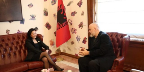 Asgjë e mirë nuk del nga këto takime