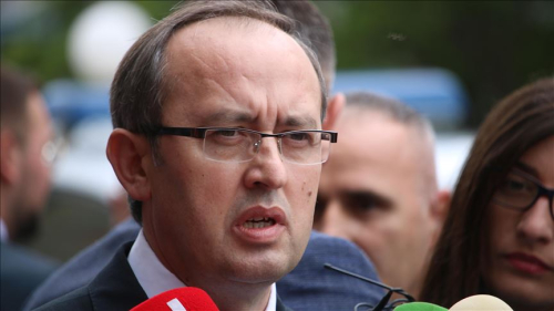 Hoti mban një derë hapur me BE-në: Nuk ka dallim mes SHBA dhe Europës