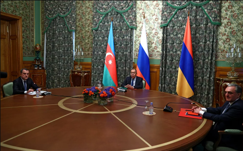 Rusia propozon vendosjen e paqeruajtësve të vet në Nagorno-Karabak