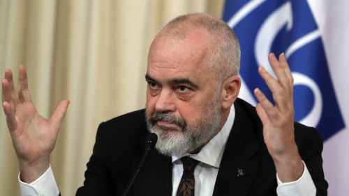 Edi Rama mohon Pazarin e ngjalave: Metën e zgjodhi President Shqipëria. Gramoz Ruçi: Metën e zgjodhi President PS-ja