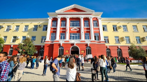Një fillim i përgjysmuar i vitit akademik