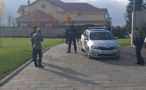 Lajmi i mirë i bastisjes së shtëpisë së "të paprekshmit" Hashim Thaçi