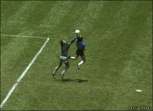 Ndahet nga jeta Maradona, njeriu i një epoke