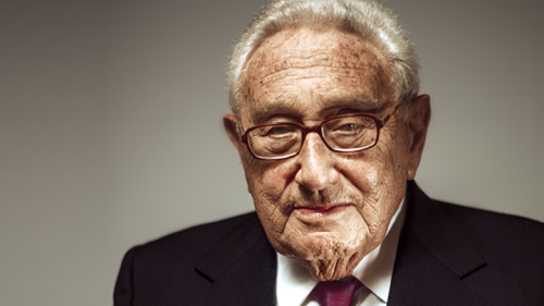 Kissinger: Biden dhe Xi Jingping duhet të bashkëpunojnë që të shmangin luftën