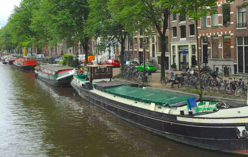 Lotari për të reduktuar anijet në kanalet e Amsterdamit  