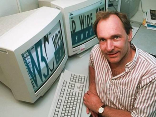 Kodi i burimit të World Wide Web del në ankand si artefakt dixhital