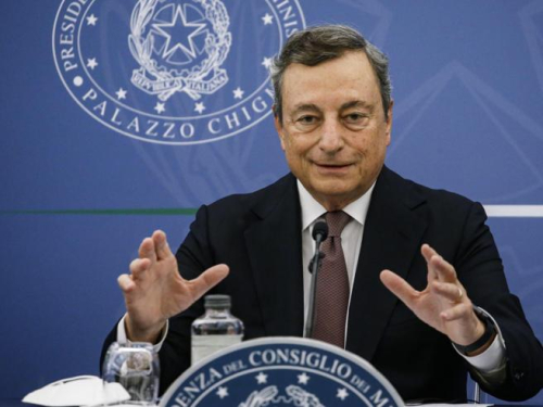 Italia drejt vaksinimit me detyrim