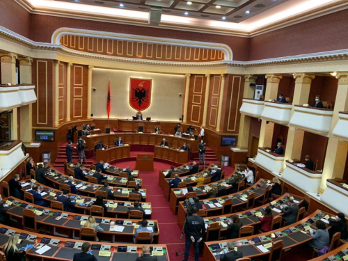 Ligji i ri, edhe familjarët e zyrtarëve të lartë do të deklarojnë pasuritë