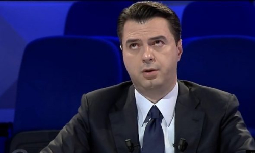 Kush mund ta shpëtojë nga Vetja?