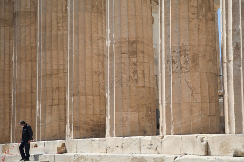 "Departhenon" irriton Ministrinë greke të Kulturës