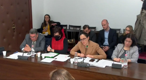 Braçe ngel në klasë ministren e Financave (VIDEO)