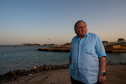 Depardieu distancohet: Populli rus nuk mund të fajësohet për gabimet e Putin