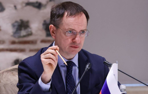 Rusia: Nuk ka ende një projekt-traktat me Ukrainën