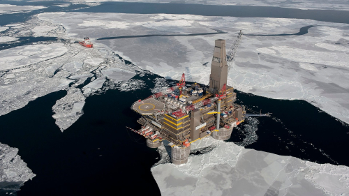 Putin urdhëron marrjen nën kontroll të Sakhalin-2, një muaj kohë "Shell", "Mitsui" dhe "Mitsubishi"