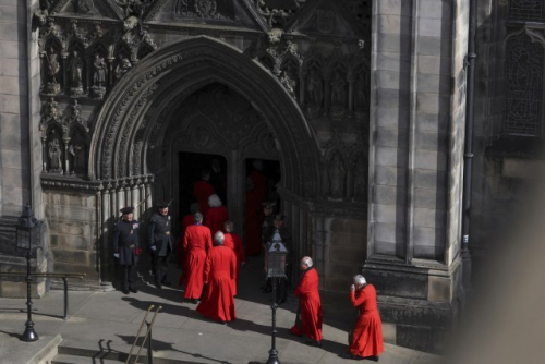 Vuçiç dhe Brnabiç ftohen në funeralin e Mbretëreshës Elisabeth II