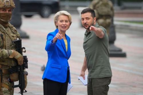 BE hedh zaret: Investim aseteve të ngrira ruse për të financuar Ukrainën