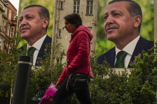 Perëndimit mund t'i duhet të mësojë se si të jetojë me Erdoganin