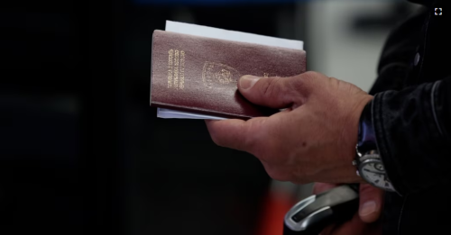 Koha e Bronzit e qametlliut të Tiranës, zhbëhet. REL: Nuk ka pezullim të liberalizimit të vizave për Kosovën