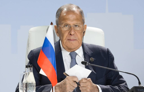 Lavrov tallet me ndërmjetësimin "alla frënga": Macron thjesht do të bjerë në sy!