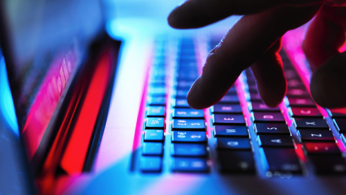 Hidhet ideja për shkëputjen e vendeve të BRICS nga interneti global