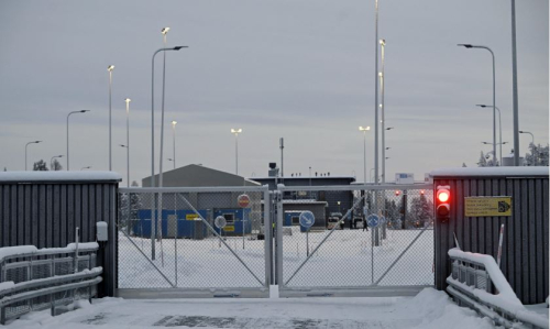 Finlanda mbyll kufirin me Rusinë