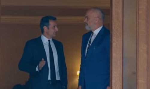 Athina “ngrin” negociatat e Shqipërisë