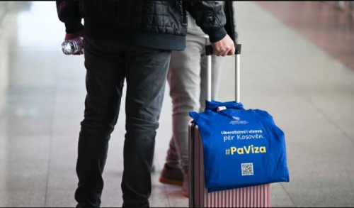 Heqja e vizave jep efektet e para, kosovarët marrin rrugën e emigrimit