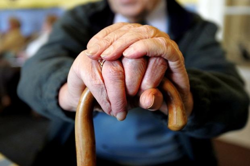 Në pension 71 vjeç? Çfarë ekspertize është mbrojtja e një skeme që dështon?