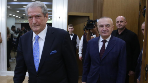 Filozofi praktike shqiptare: Dolën dhe do mbeten në opozitë sepse nuk ditën të vjedhin si PS-ja