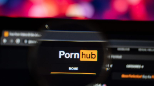 Pornhub sfidon BE-në