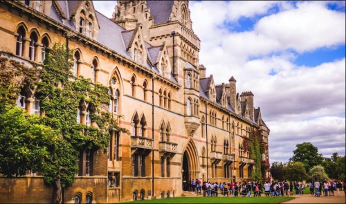 Bie interesi i të huajve për të studiuar në universitet britanike