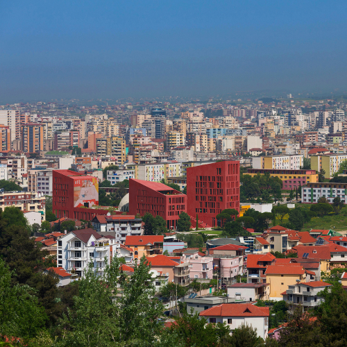 Kolegji Europian i Tiranës, prezantohen detaje të projektit (FOTO)