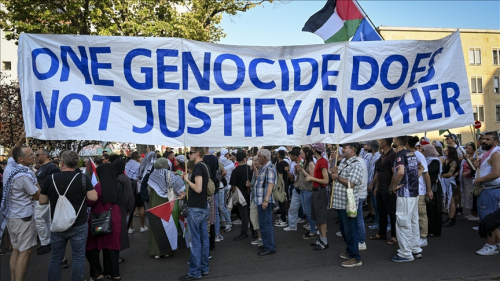 Gjermani, protesta kundër furnizimit me armë të Ukrainës dhe Izraelit