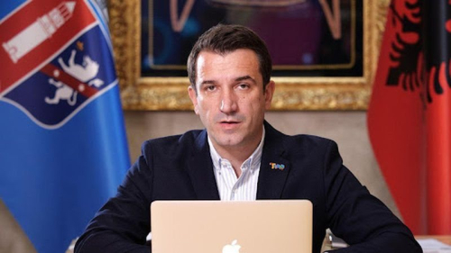 Publikoni përgjimet se aty është Veliaj i vërtetë!