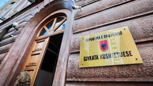 Kushtetuesja rrëzon ankimimin e Ramës, rikthehet pezullimi i Ballukut
