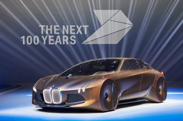 BMW mbushi 100 vjeç. Ja modeli që hap 100 vjetëshin e dytë