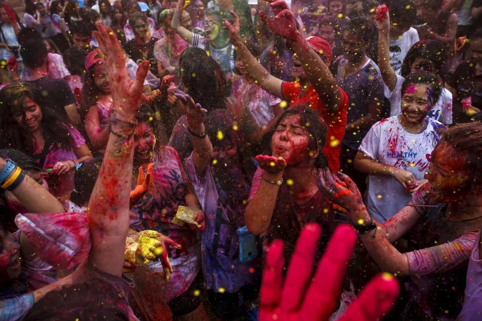 Festivali i përvitshëm Holi Rangotsav