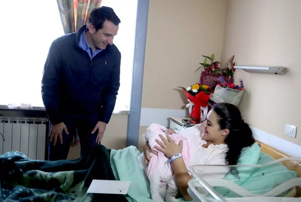 Ndodh në Tiranë/Bebe "të kohës" së Bashës dhe bebe "të kohës" së Veliajt. Bashkia nuk njeh shpërblimet e vonuara