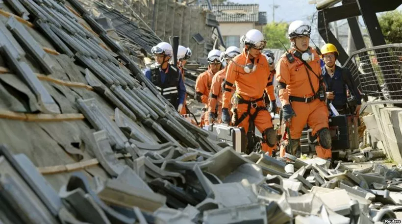 Tërmeti shkatërrimtar në Japoni, 65 mijë persona pa shtëpi (Video)