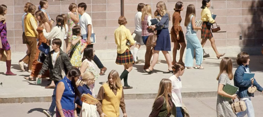 1969 - kundërkultura Hipi, konvertohet në kulturë dominuese