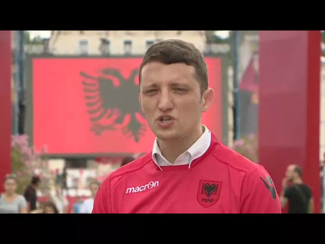 Shkolla ekzibicioniste e Rilindjes/Qëndrimi i palës greke për banerin e Çamërisë, Ministria e Jashtme Shqiptare reagon "nga stadiumi"