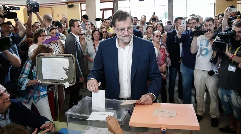 Mbijeton Marjano Rahoi, zhgënjen Podhemos