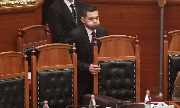 TAP shpëton rritjen ekonomike të Shqipërisë. FMN nuk toleroi uljen e TVSH-së për turizmin që duket në kaos