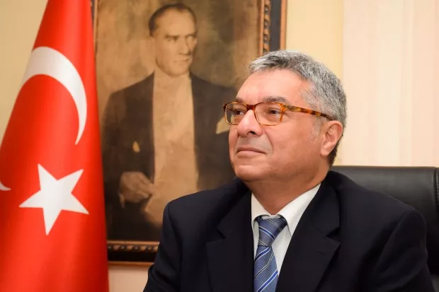 Ambasadori turk: “Investimet tona janë 2 mld$ dhe punësojnë 10 000 vetë. Besojmë se do të hidhen hapat e duhur kundër gulenistëve në Shqipëri”