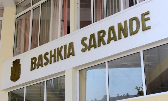 Sarandë/K. Bashkiak për çështjen e regjistrimit të pronave: Qytetarët të kallëzojnë Bashkinë që do pranojë përgjegjësinë dhe nuk do apelojë