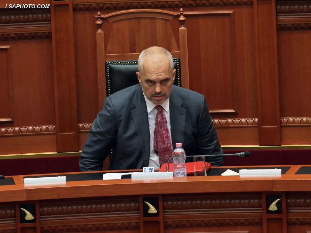 "Shekulli": Nuk ndodh qameti më 21 korrik. Komisioni i vettingut, nga qytetarë, si në ShBA