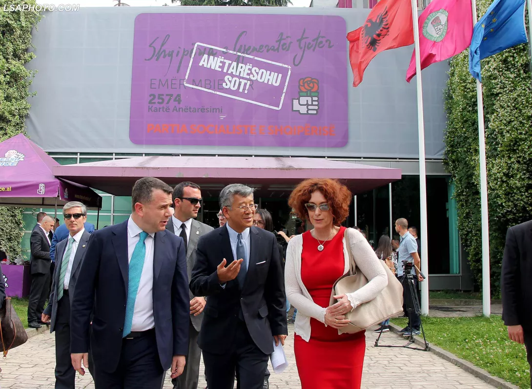 Nuk ka më asistencë për reformën, por një lojë pushteti