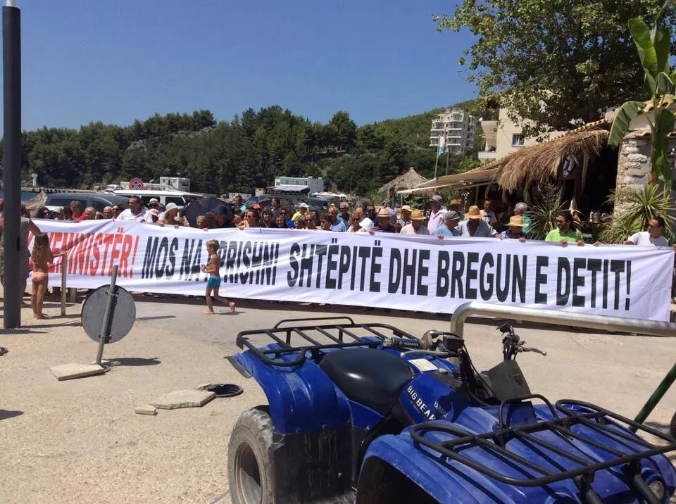Çfarë plani fsheh qeveria për Himarën?