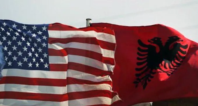 “Të besosh proamerikanët, pasardhës të ish-byroistëve, njësoj si të besosh Sabattai Zevin duke kënduar sure islame në xhami”